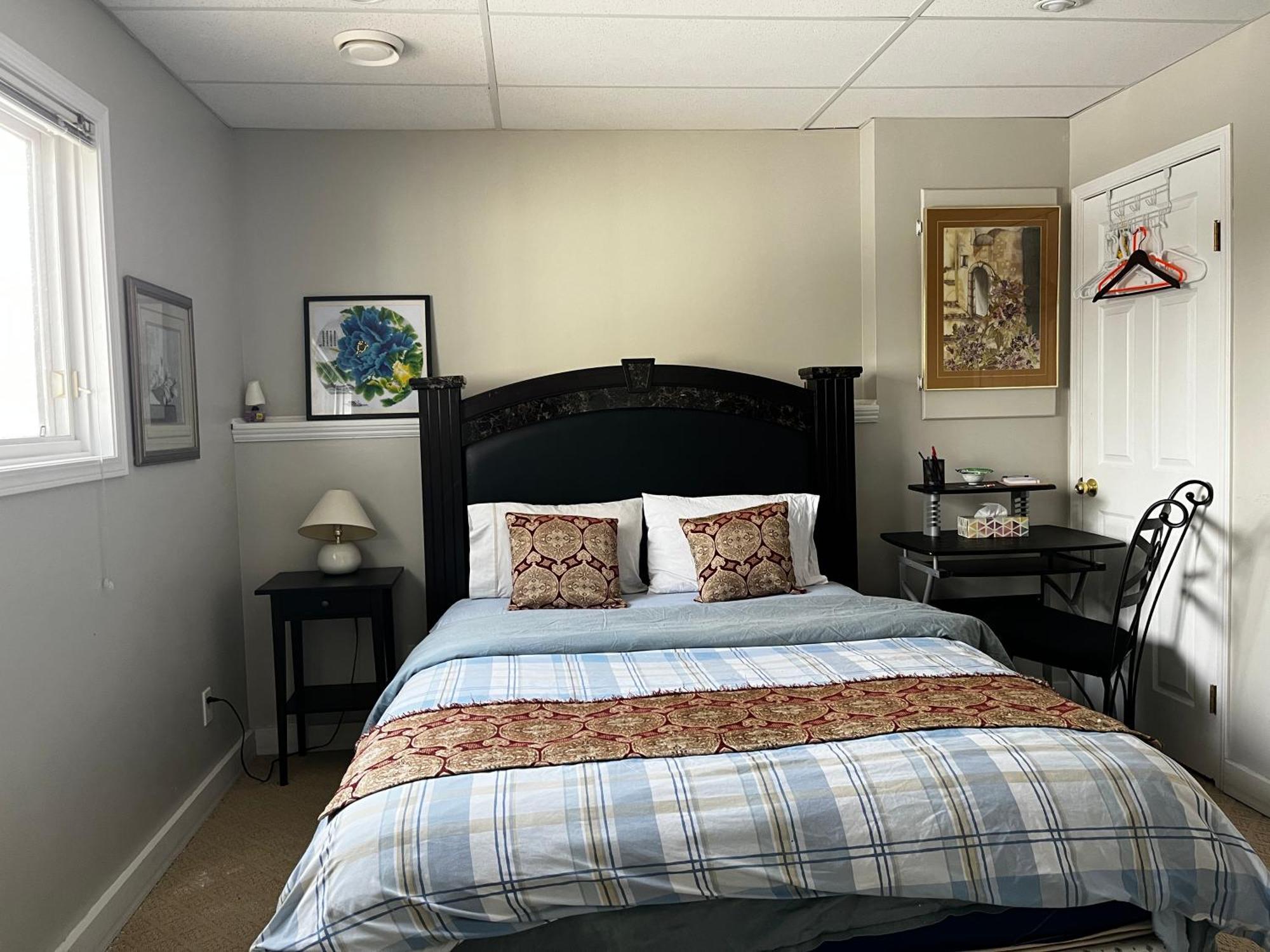 Citadel Cozy Quilt Private Bedroom カルガリー エクステリア 写真